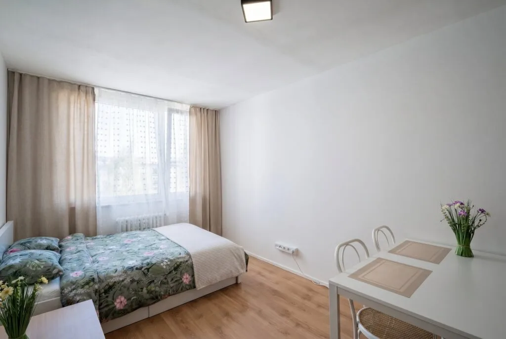 401